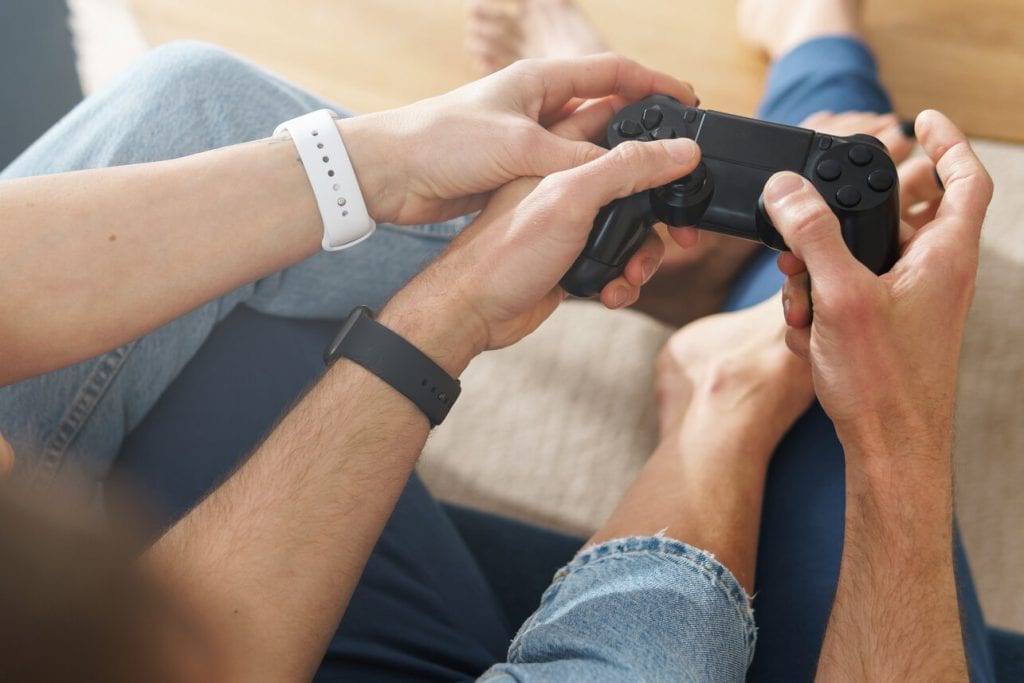 New Survey Reveals The Top 3 Best-Loved Games To Play With A British Partner This Valentine's 1 pcz rsz couple holding controller