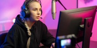 5 Factors To Consider Before Becoming A Pro Gamer