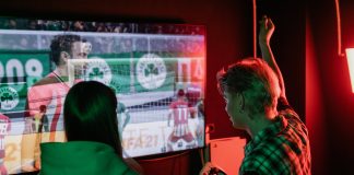 Wall Mounting Your TV for Gaming: The Pros and Cons