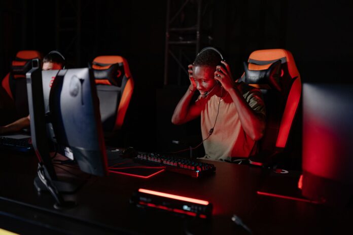 T1 sweep FUT to reach first VALORANT Champions playoffs as LOUD join them